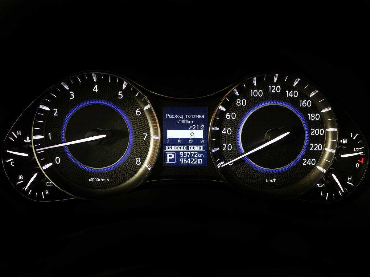 Infiniti QX80, 2018 Фото №11