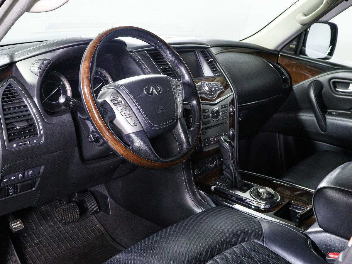 Infiniti QX80, 2018 Фото №14