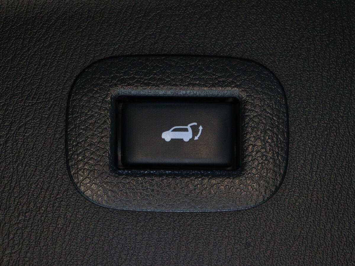 Infiniti QX80, 2018 Фото №19