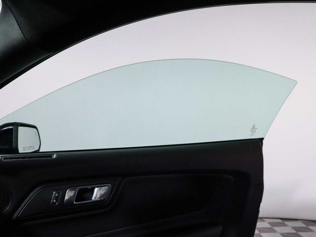 Ford Mustang, 2022 Фото №12