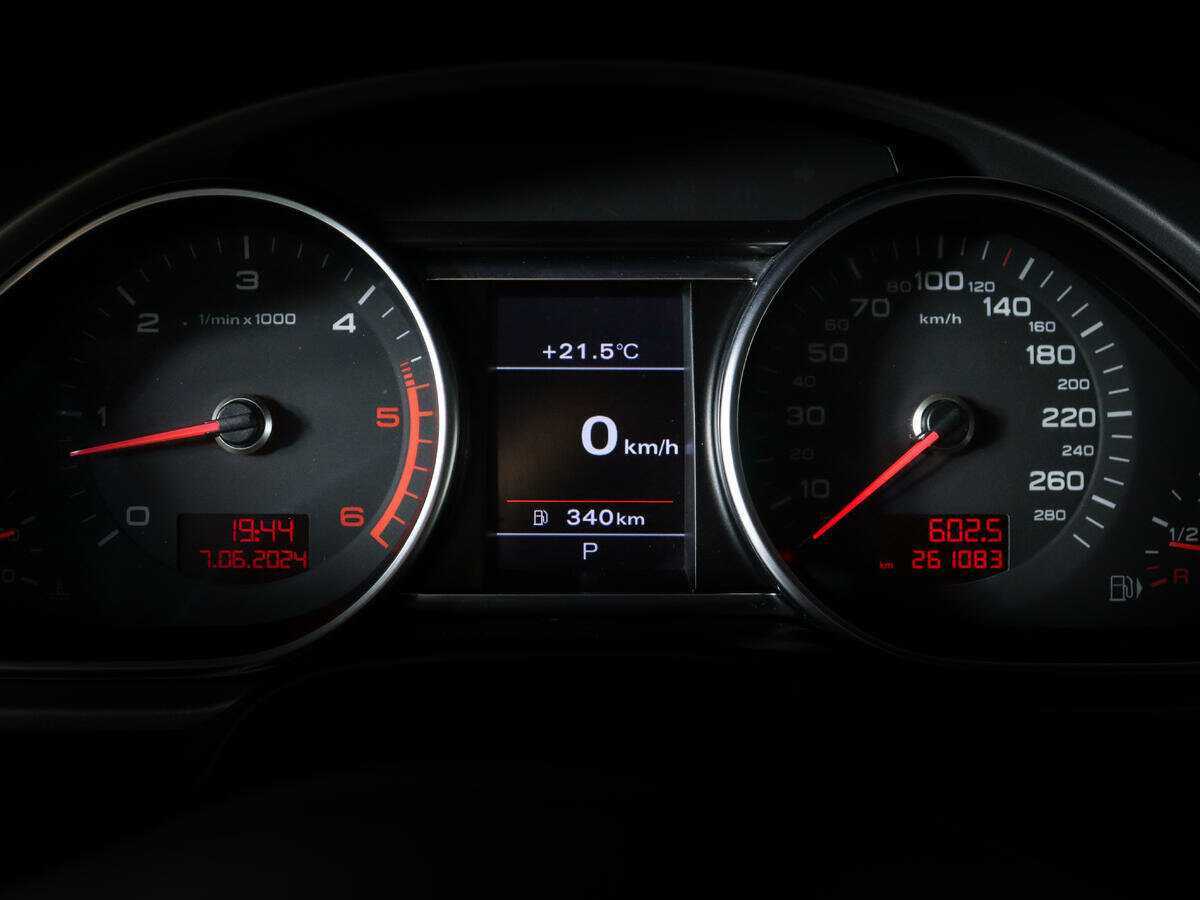 Audi Q7, 2010 Фото №11