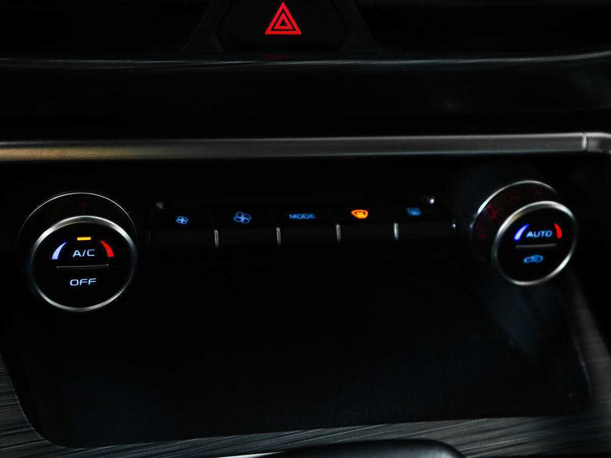 Geely Tugella, 2022 Фото №17