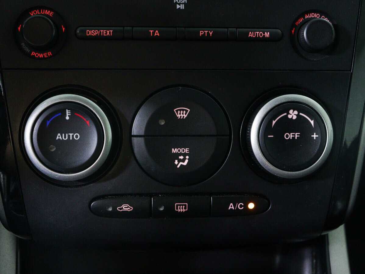 Mazda CX-7, 2011 Фото №16