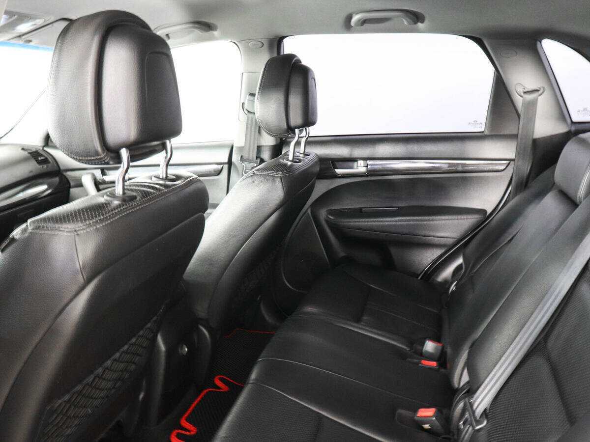 Kia Sorento, 2010 Фото №12