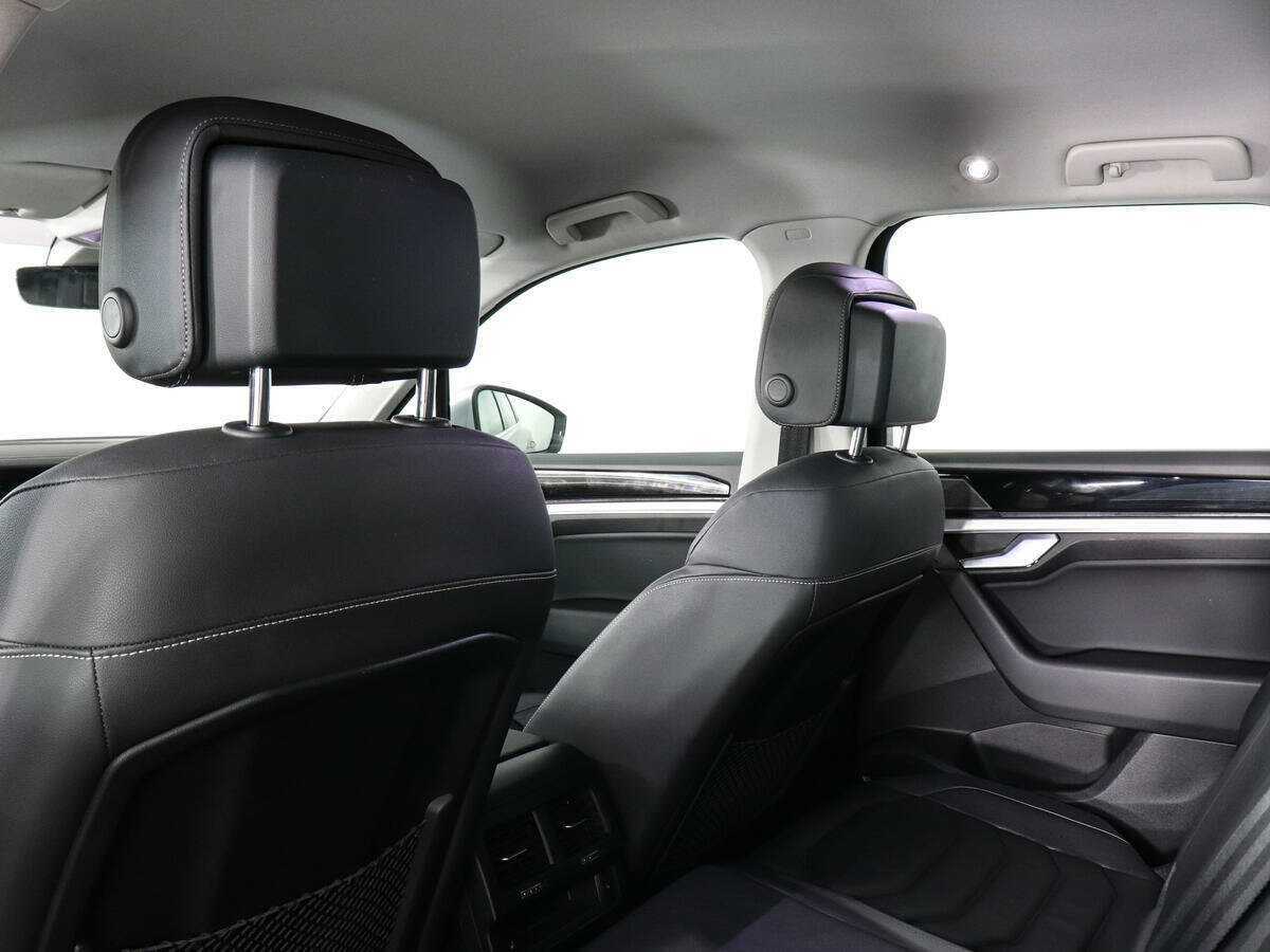 Volkswagen Touareg, 2020 Фото №12