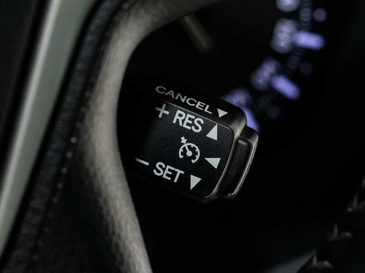 Toyota Land Cruiser Prado, 2021 Фото №19