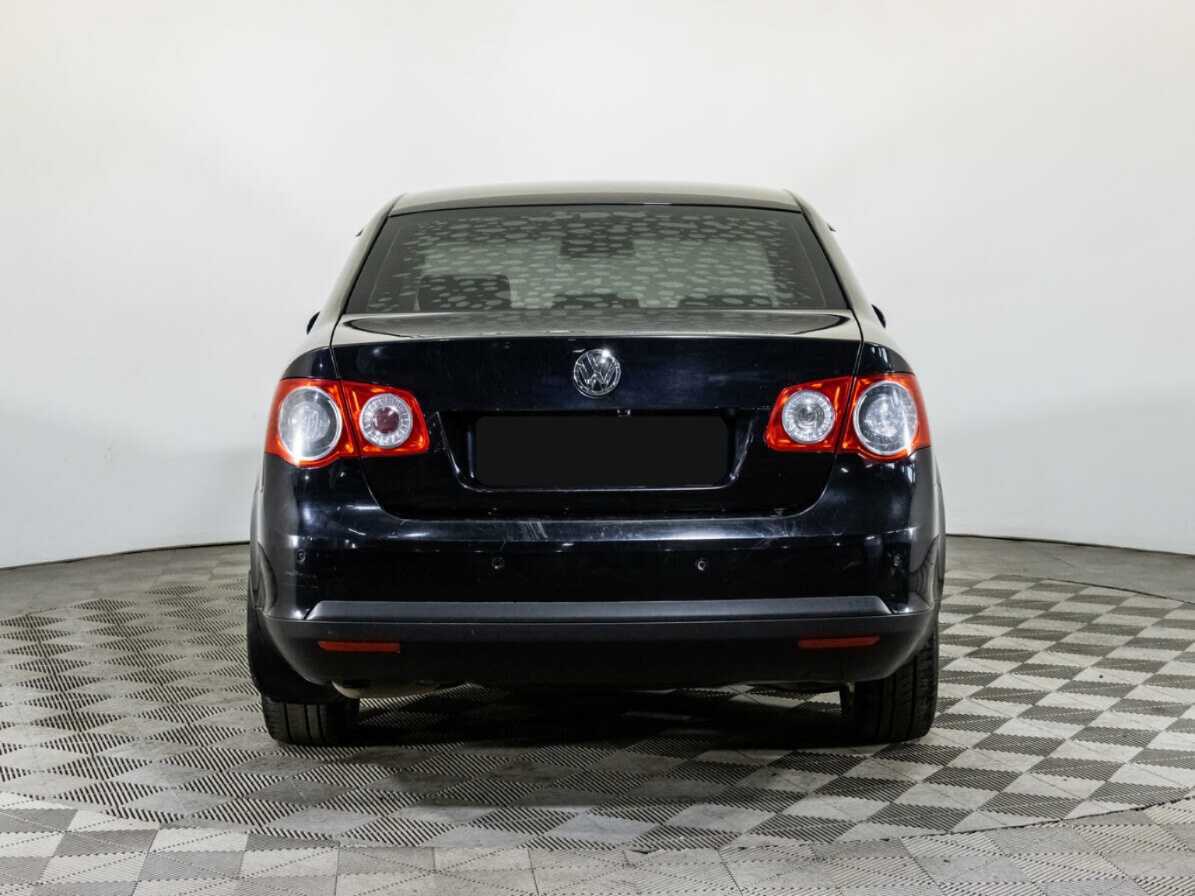 Volkswagen Jetta, 2010 - 211 572 км. | Фото №4