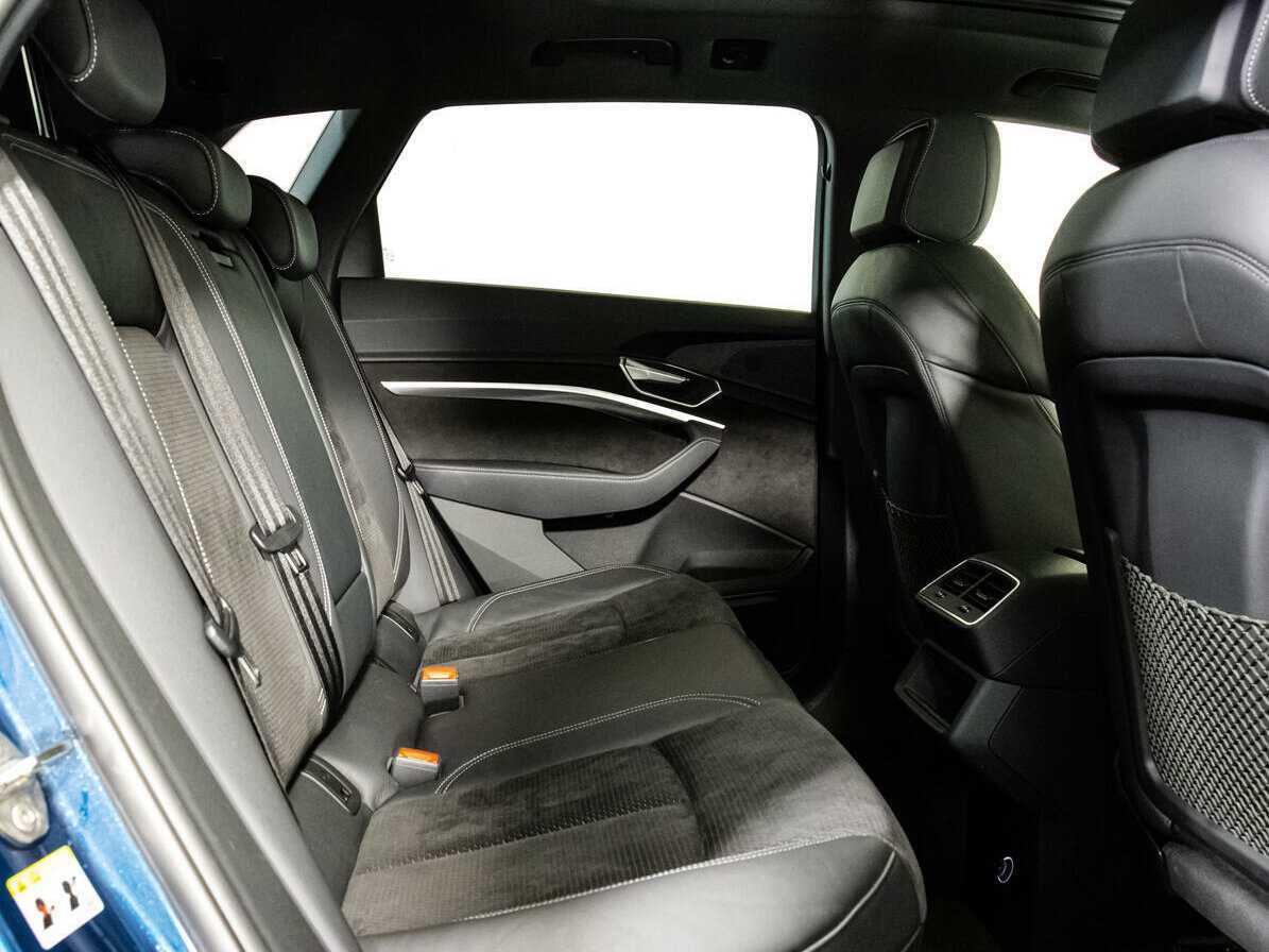 Audi e-tron 55, 2019 Фото №20