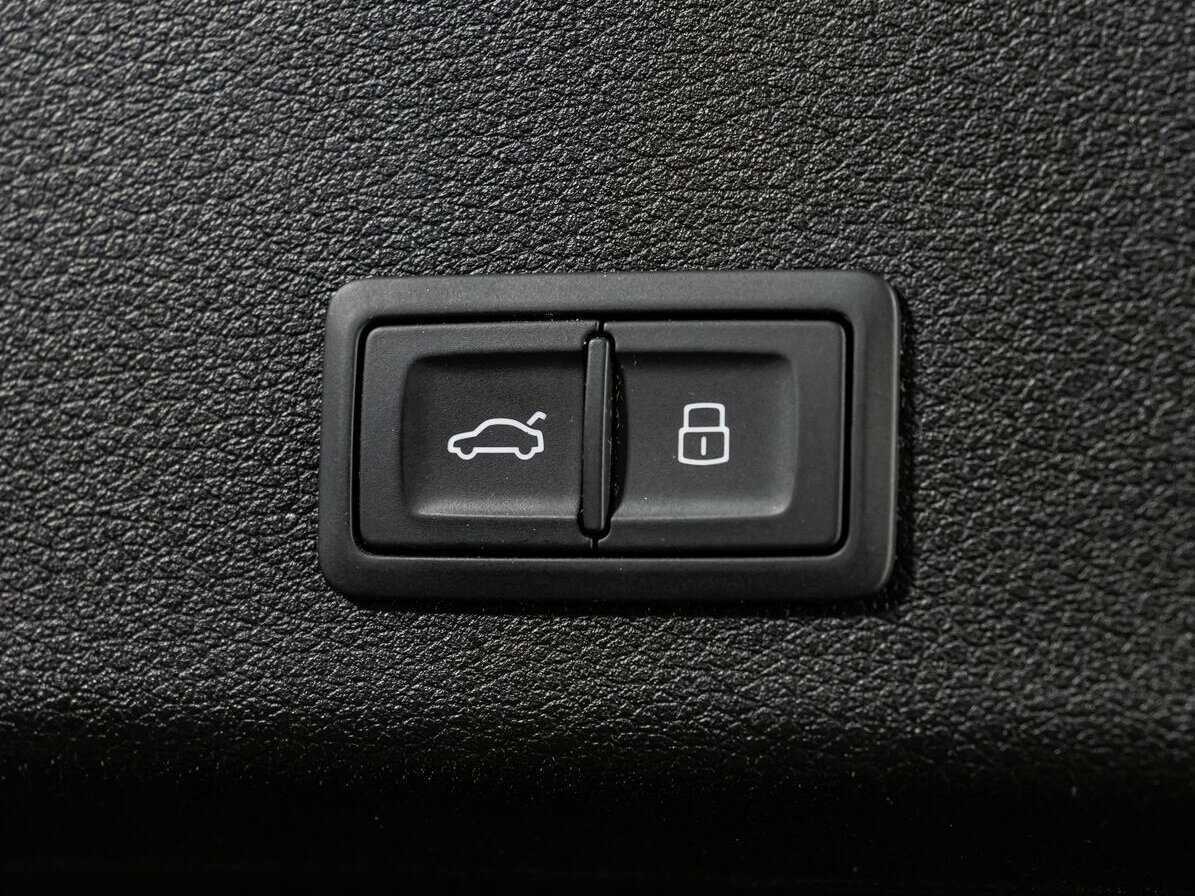 Audi e-tron 55, 2019 Фото №22