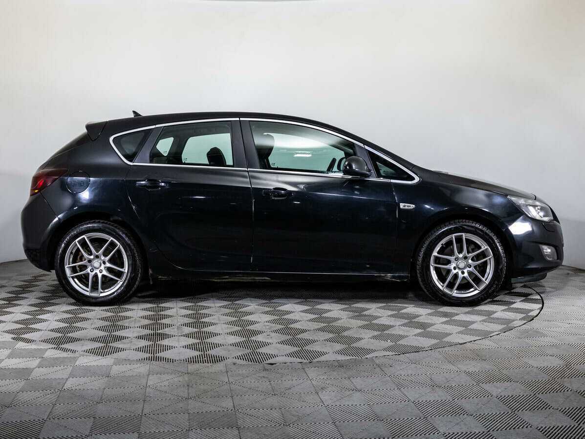 Opel Astra, 2011 - 85 132 км. | Фото №4