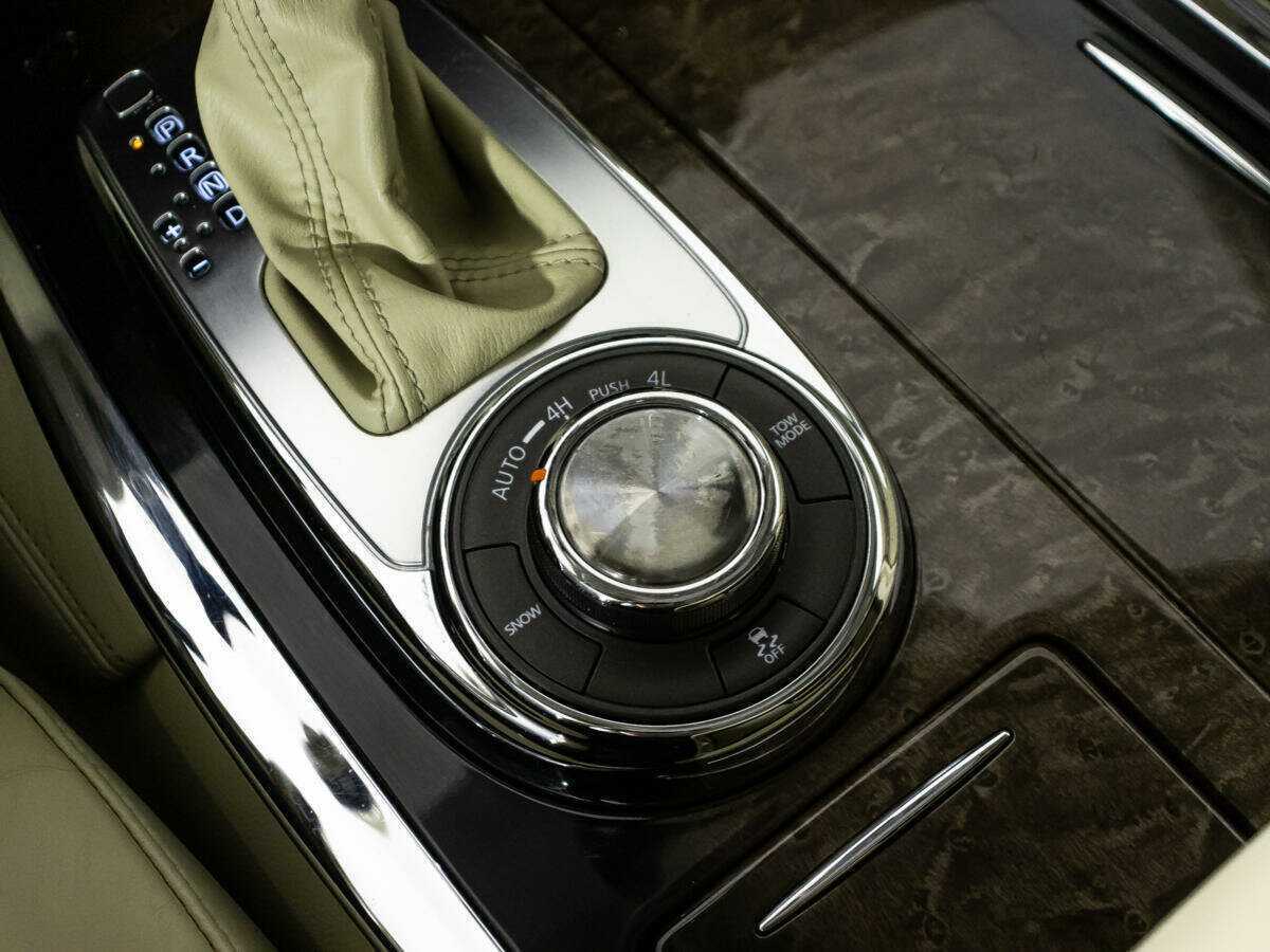 Infiniti QX80, 2014 Фото №17