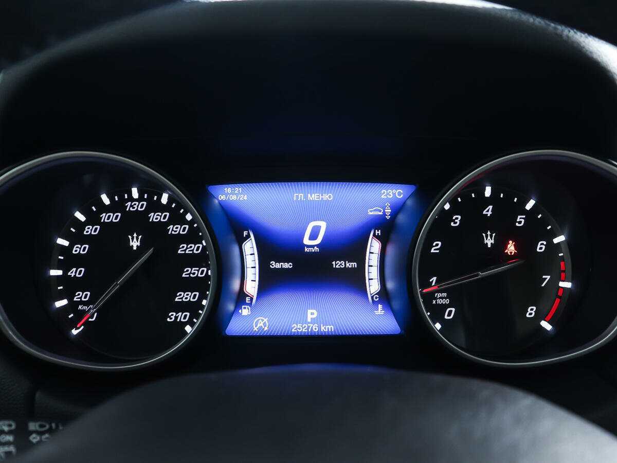 Maserati Levante, 2018 Фото №13