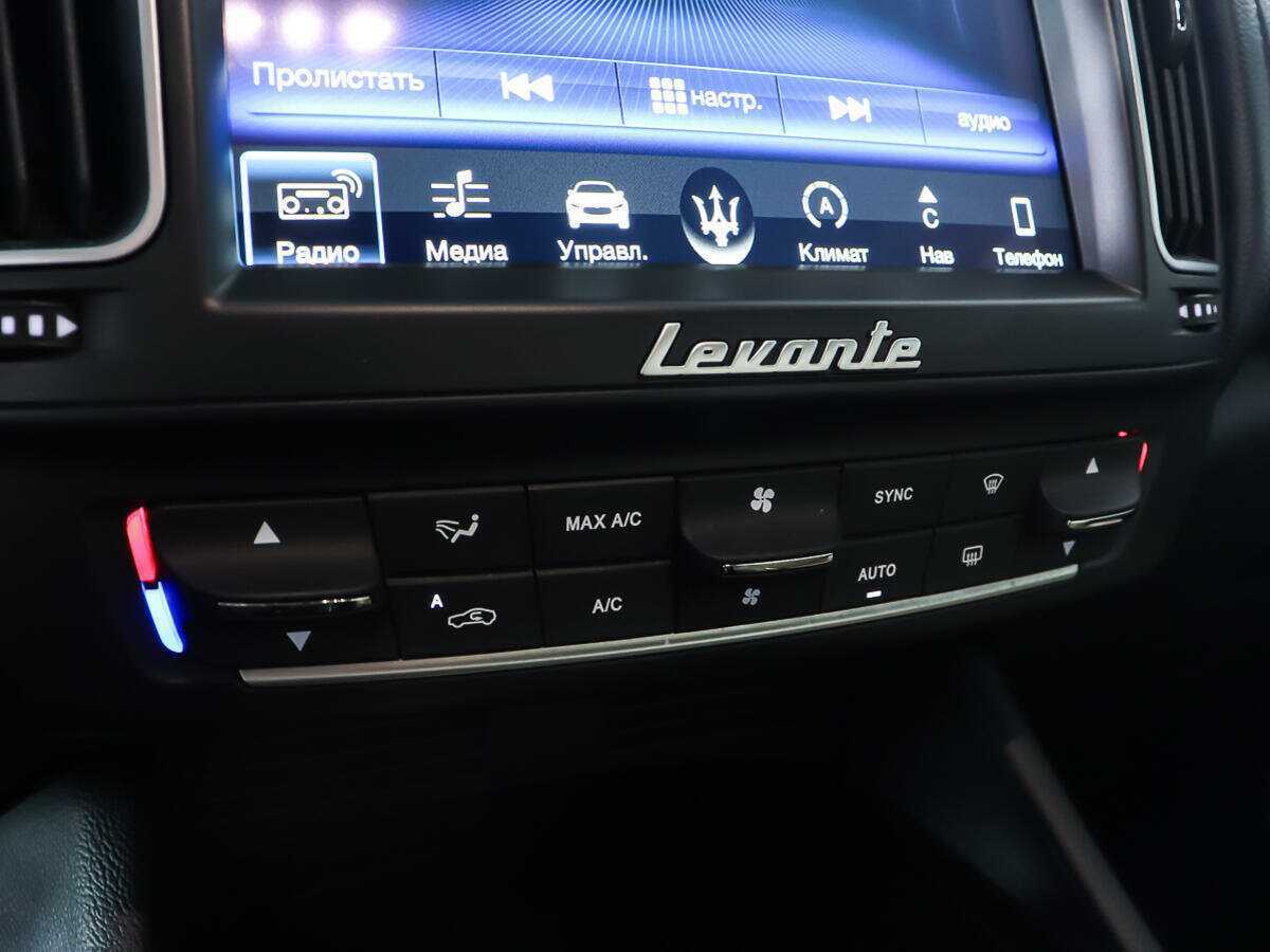 Maserati Levante, 2018 Фото №17