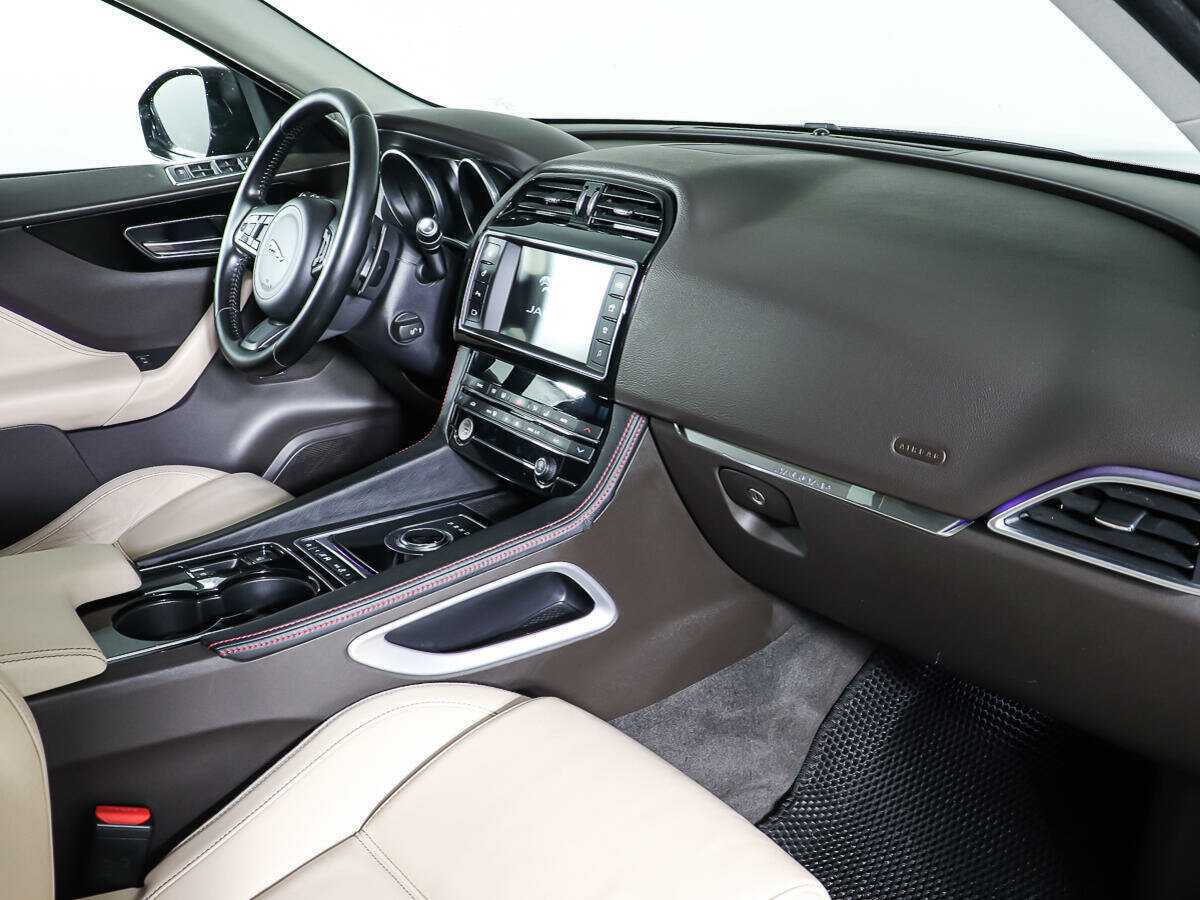 Jaguar F-Pace, 2017 - 104 937 км. | Фото №8