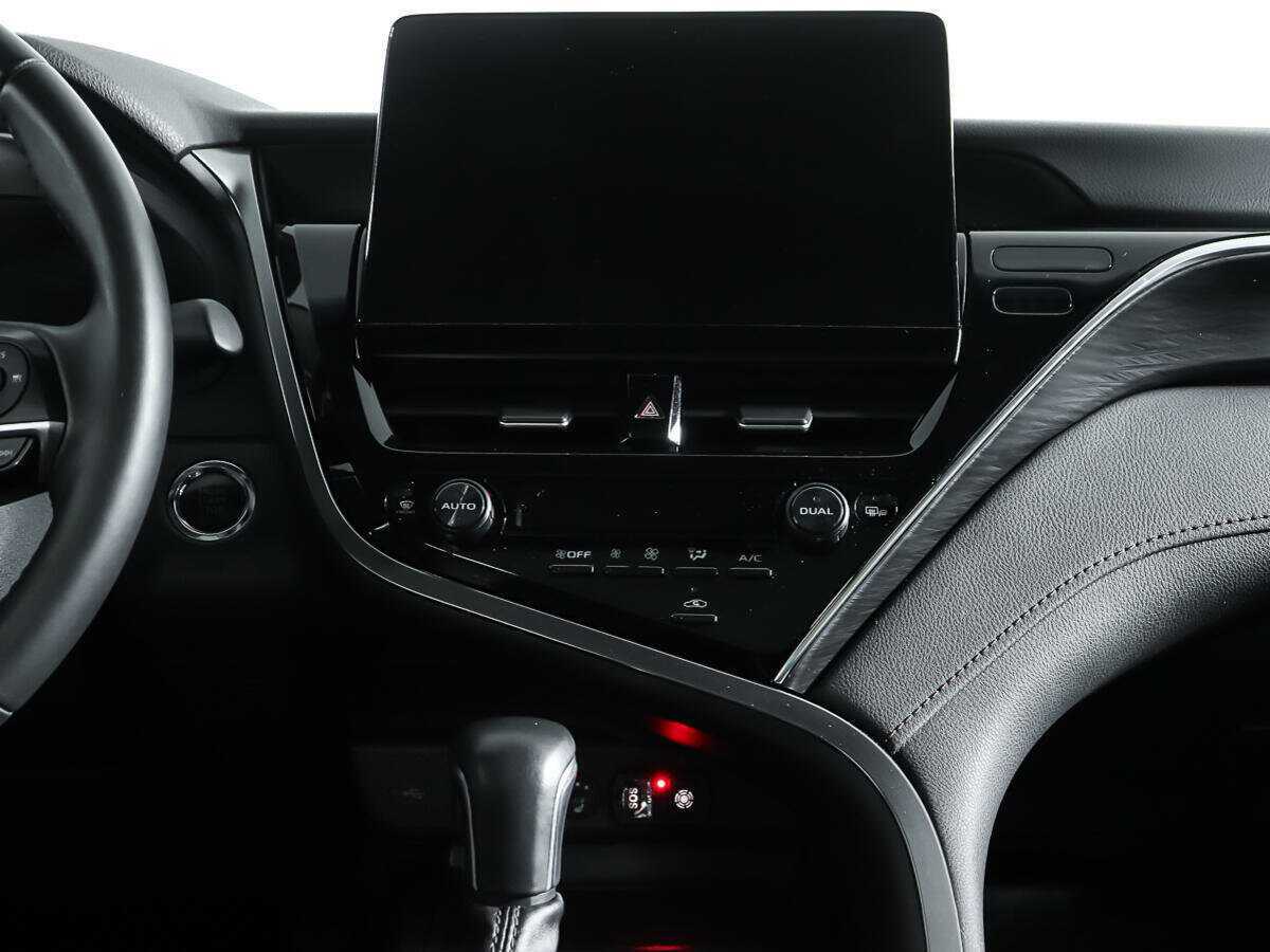 Toyota Camry, 2022 Фото №11