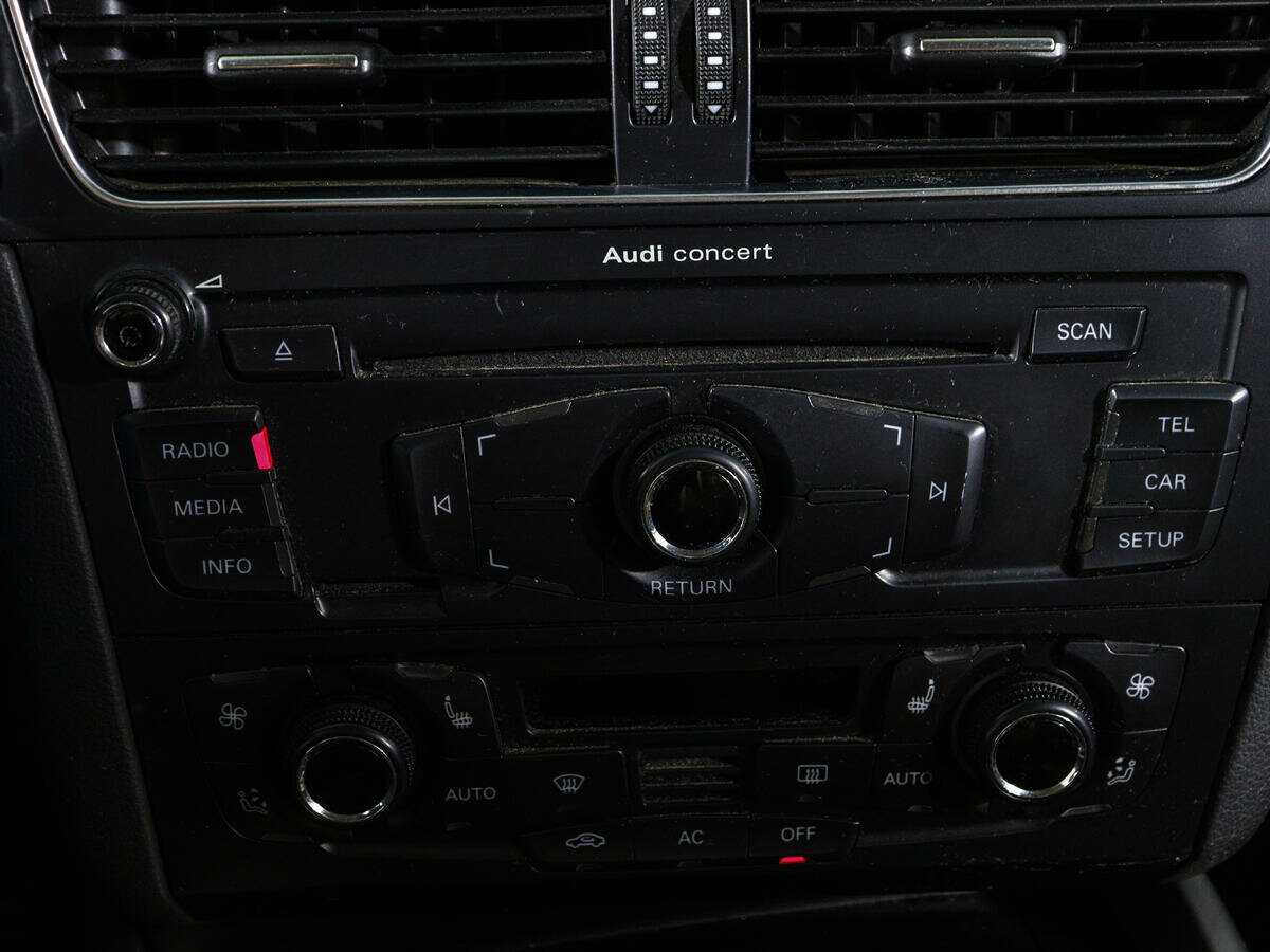 Audi Q5, 2010 Фото №16