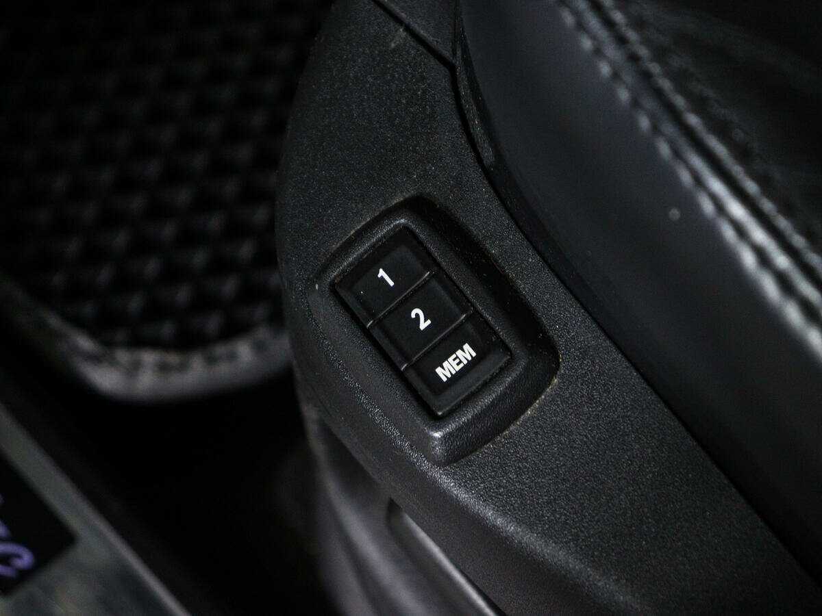 Cadillac SRX, 2011 Фото №18