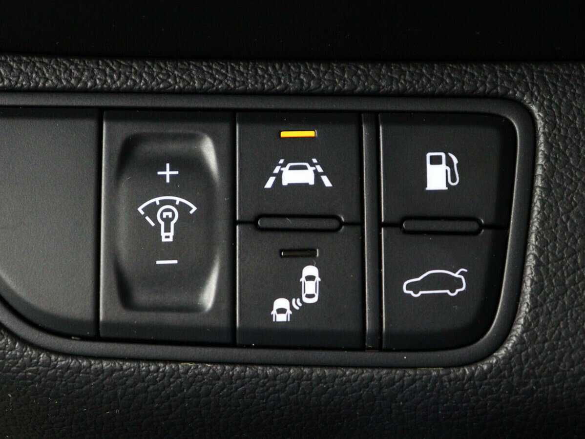 Genesis G70, 2018 Фото №23