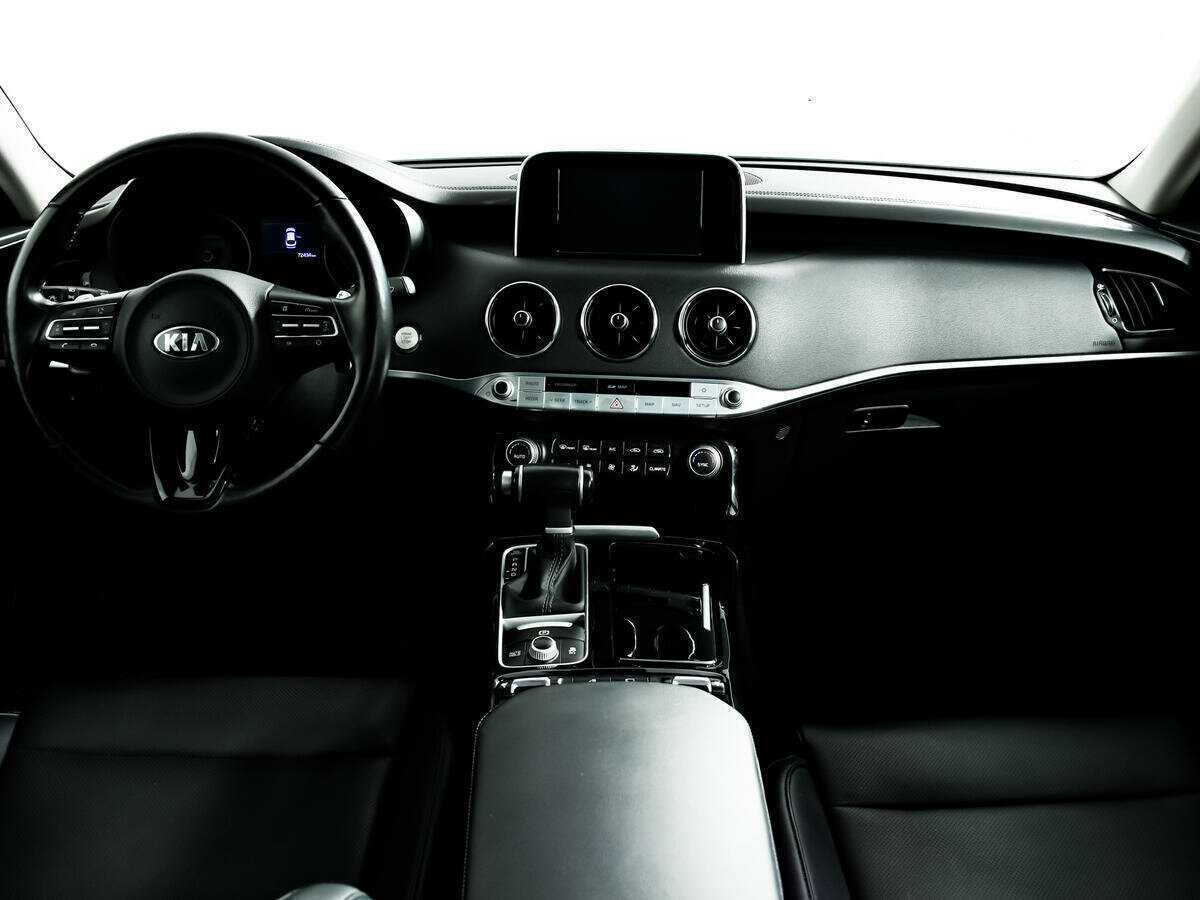 Kia Stinger, 2018 Фото №11