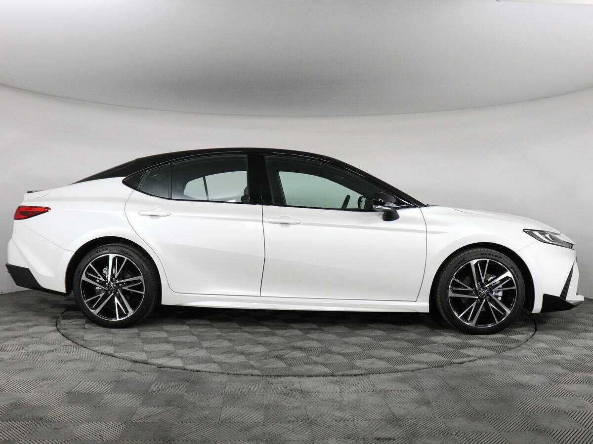 Toyota Camry, 2024 - 2 024 км. | Фото №4