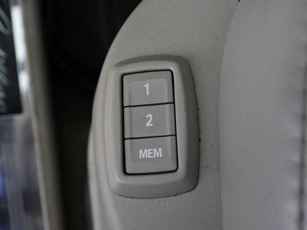 Cadillac SRX, 2011 Фото №15