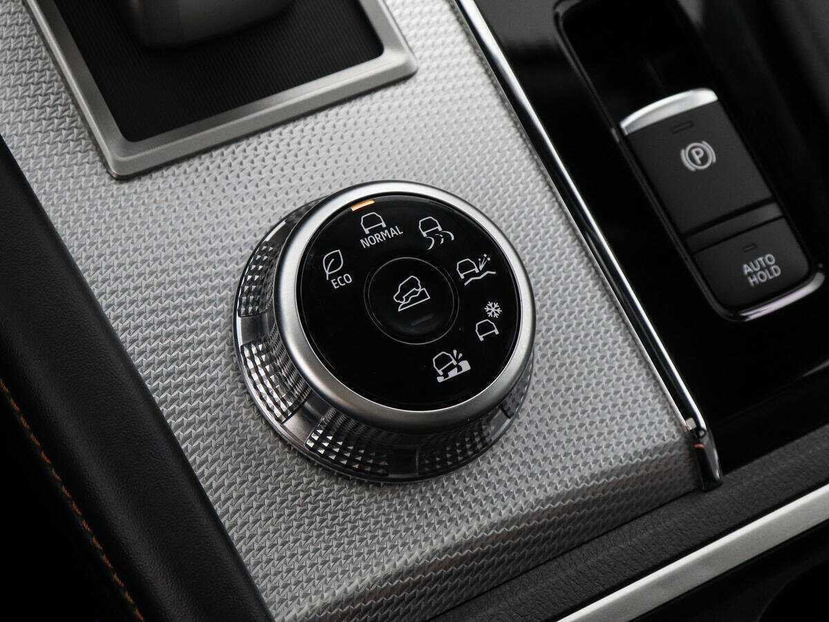 Mitsubishi Outlander, 2023 Фото №13