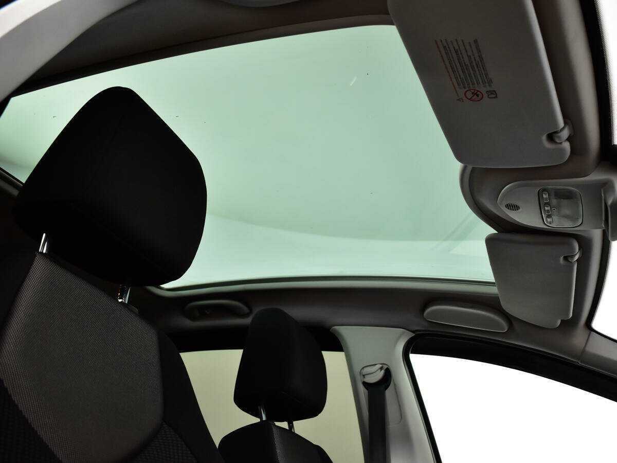 Peugeot 308, 2010 Фото №13