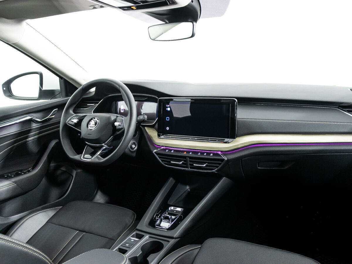 Skoda Octavia, 2023 Фото №9