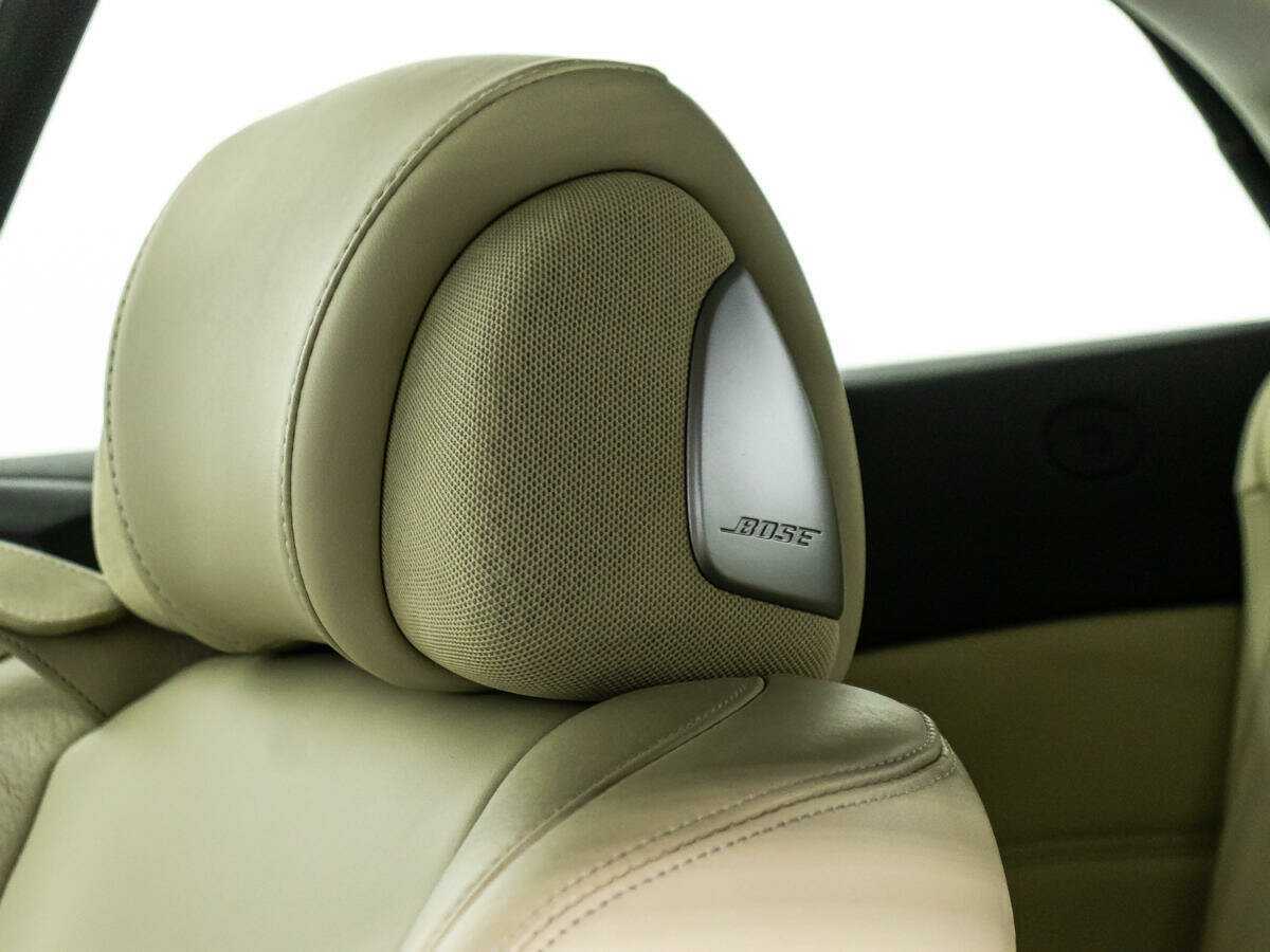 Infiniti G37, 2012 Фото №26