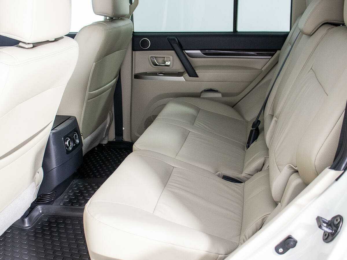 Mitsubishi Pajero, 2020 Фото №14