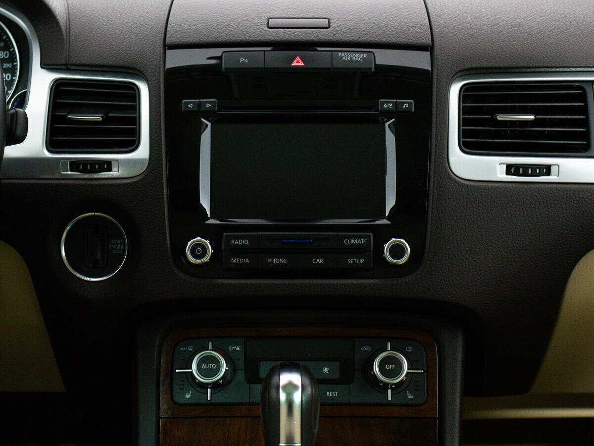 Volkswagen Touareg, 2011 Фото №13