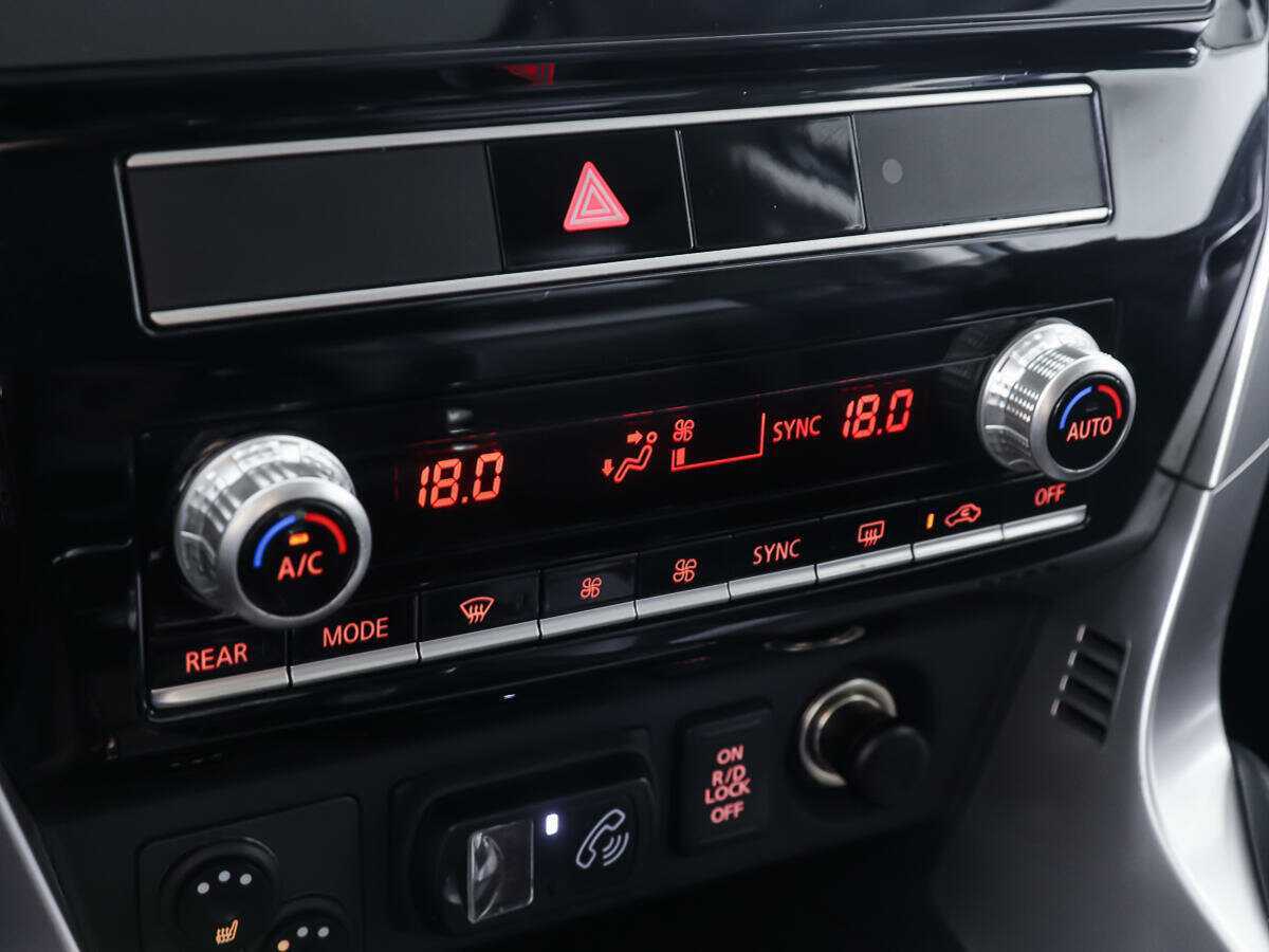 Mitsubishi Pajero Sport, 2020 Фото №23