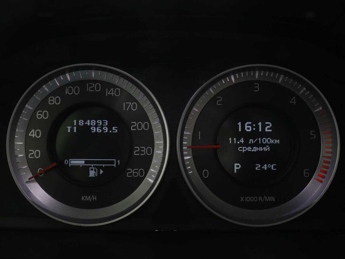 Volvo XC70, 2011 Фото №11