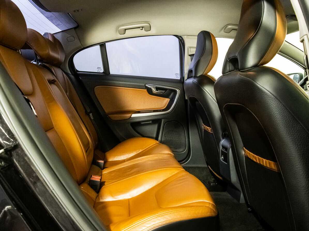 Volvo S60, 2010 Фото №12