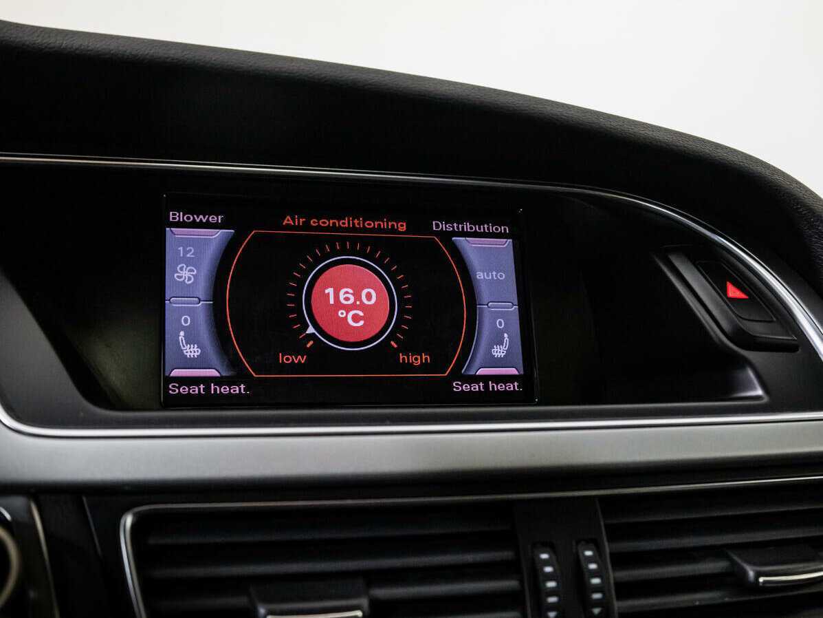 Audi A5, 2011 Фото №12