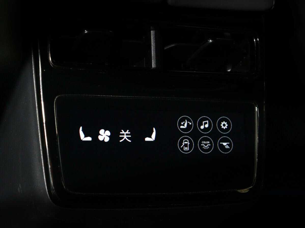 Zeekr 001 100 kWh, 2022 Фото №14