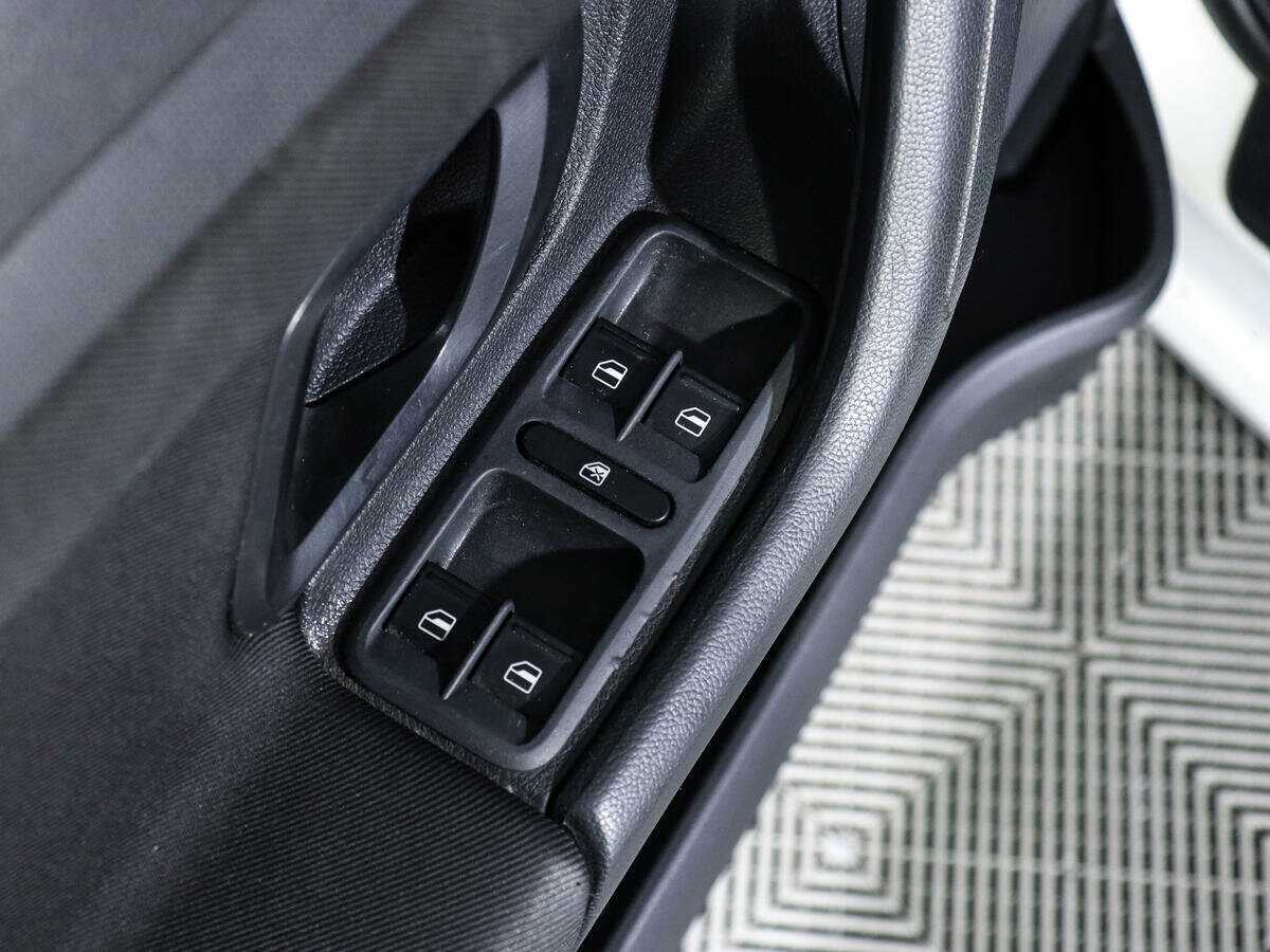 Skoda Fabia, 2014 Фото №15