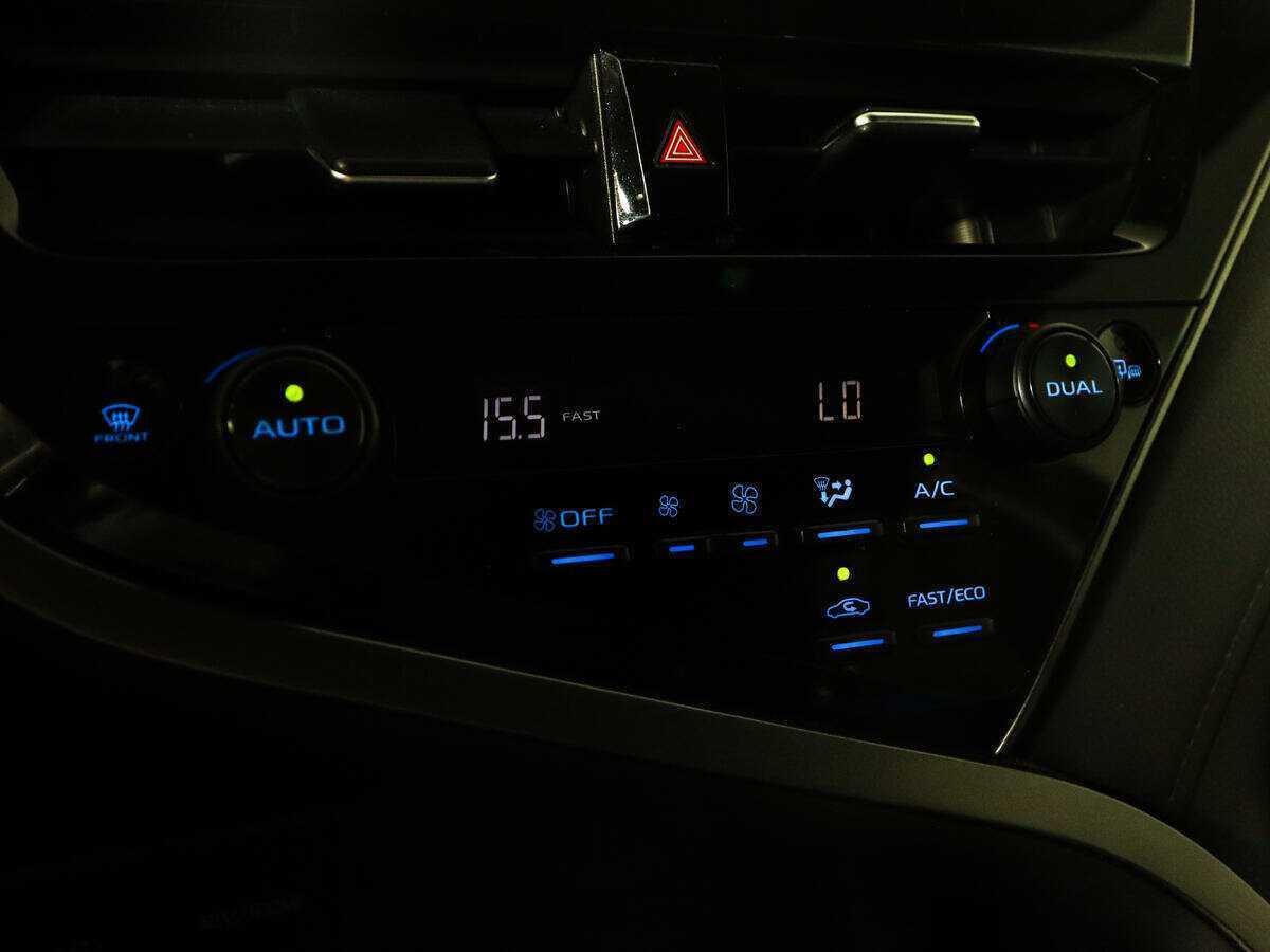 Toyota Camry, 2021 Фото №18