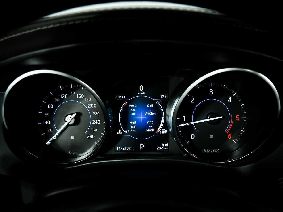 Jaguar F-Pace, 2017 Фото №10