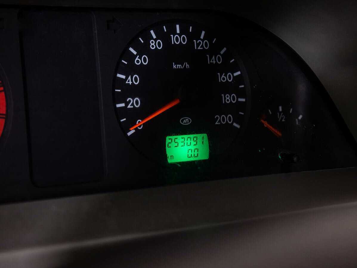 УАЗ Patriot 3163, 2006 Фото №12