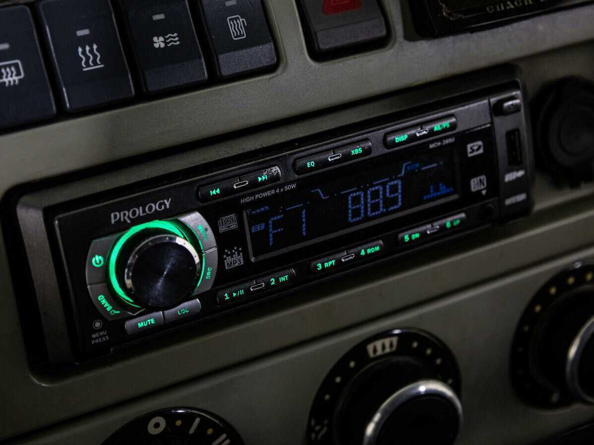 УАЗ Patriot 3163, 2006 Фото №14