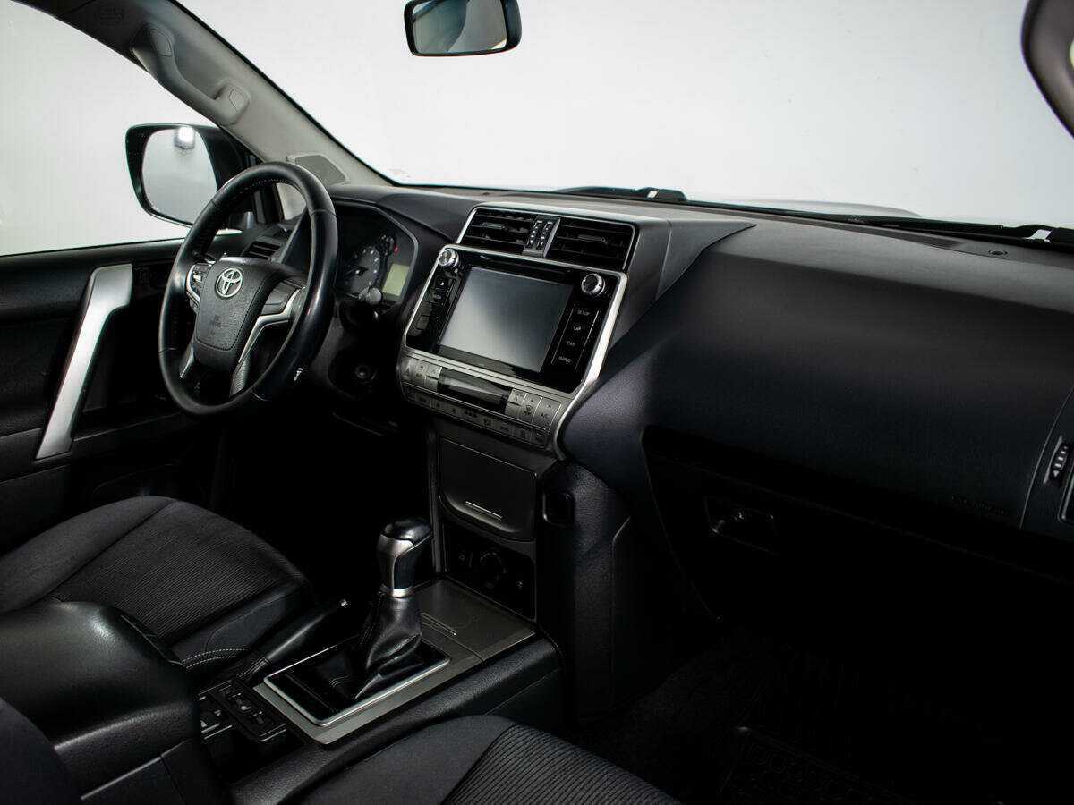 Toyota Land Cruiser Prado, 2018 Фото №9