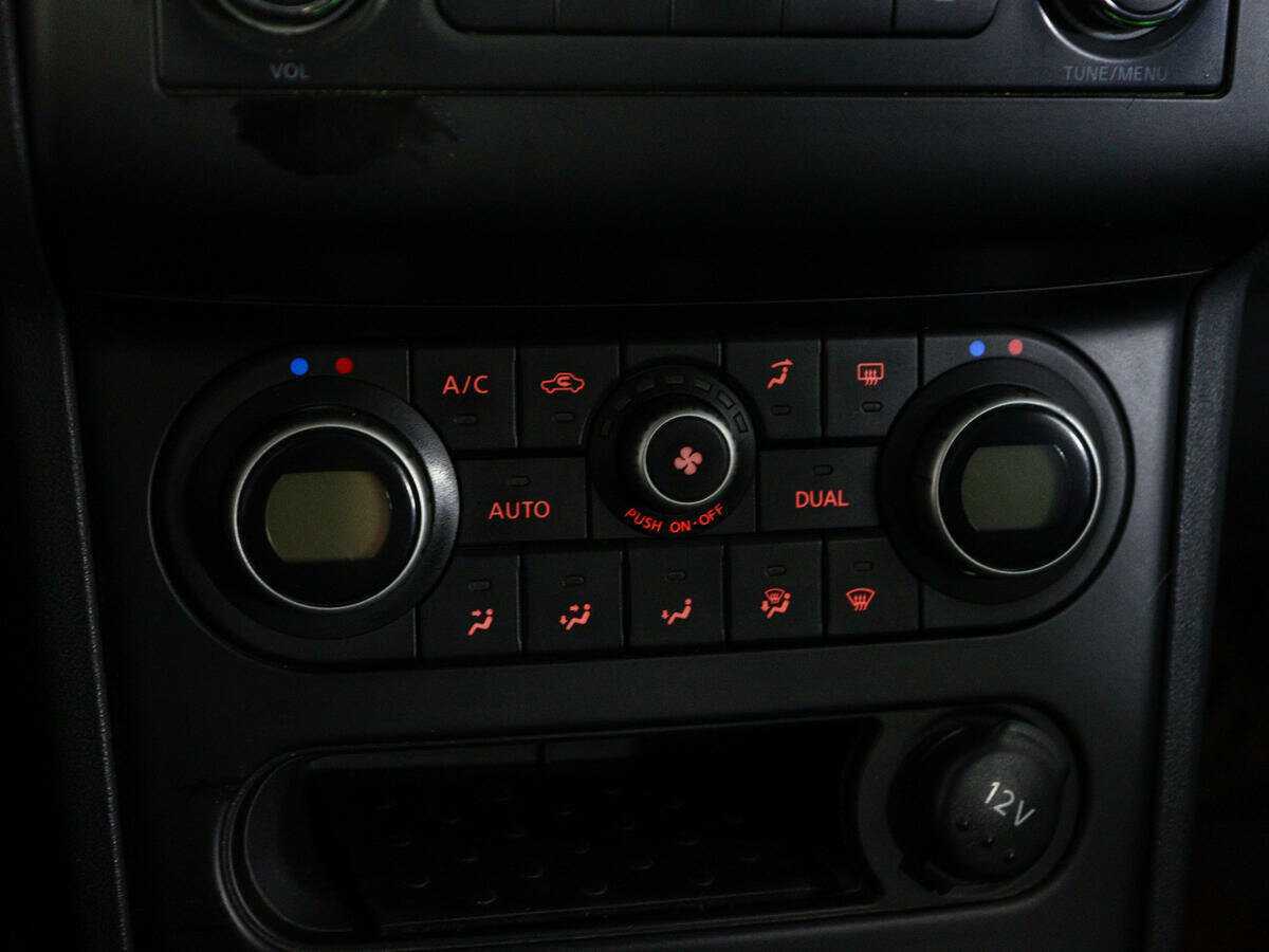 Nissan Qashqai+2, 2010 Фото №15