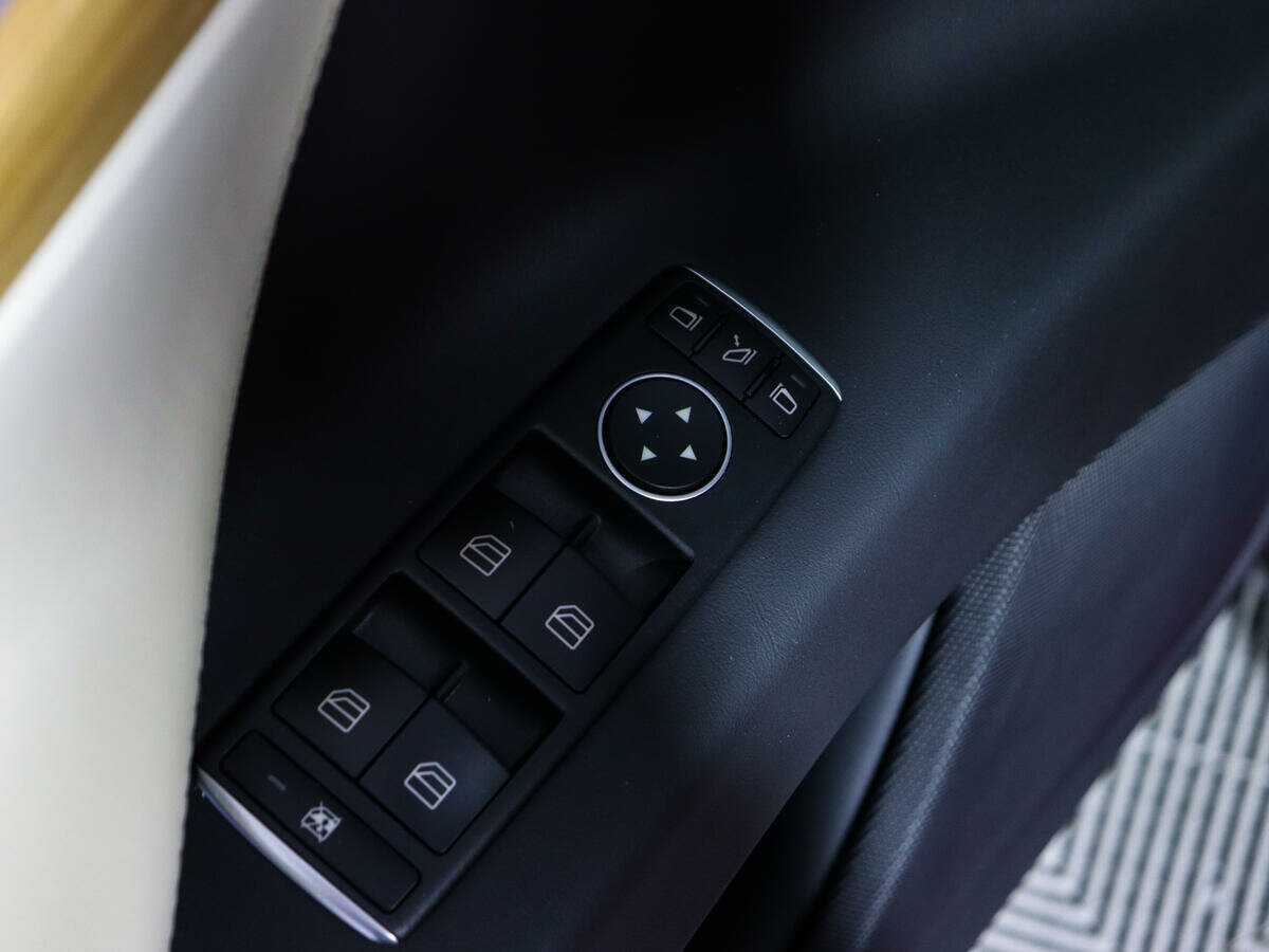 Tesla Model X Performance, 2019 Фото №20