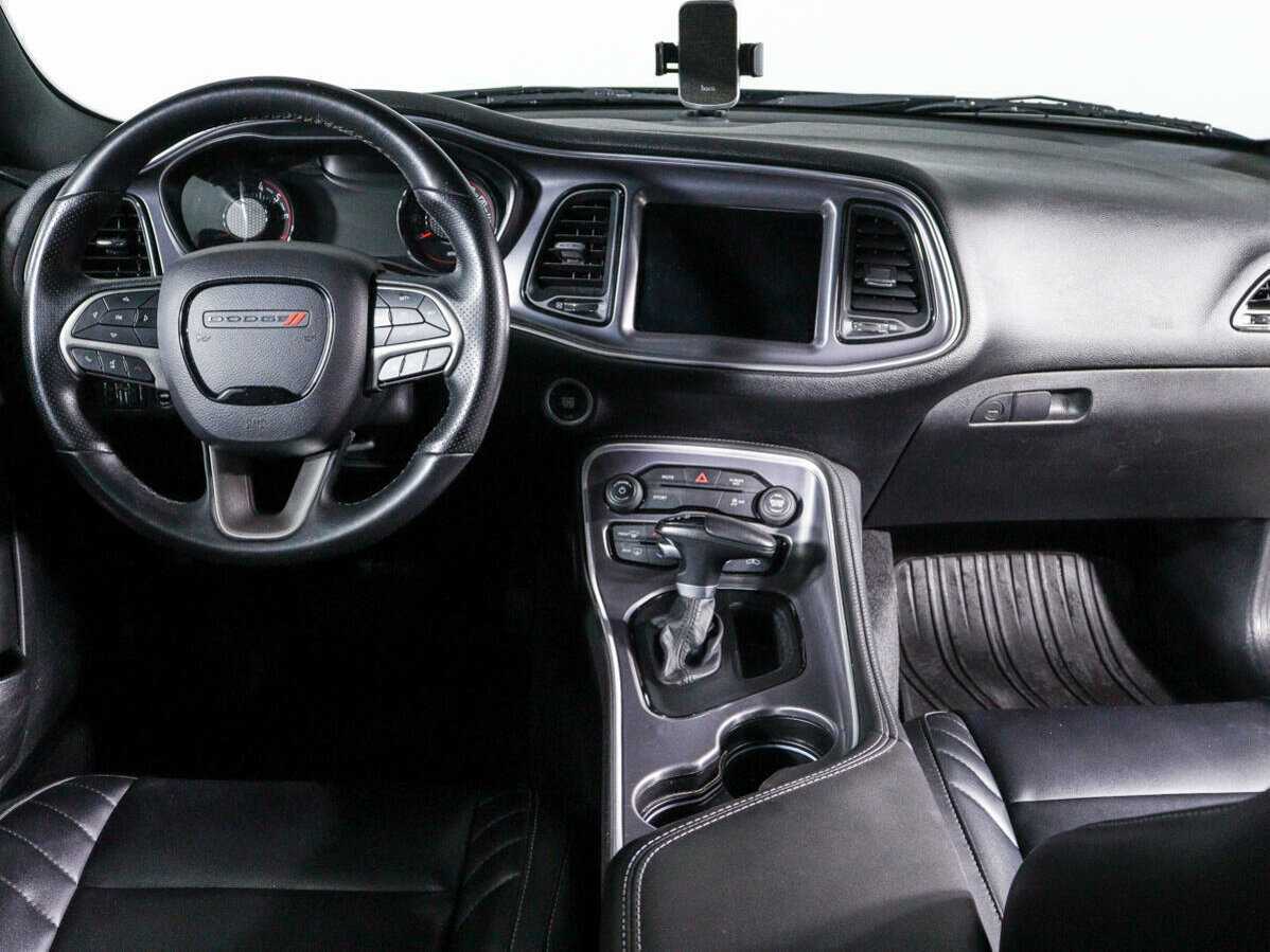 Dodge Challenger, 2018 Фото №12