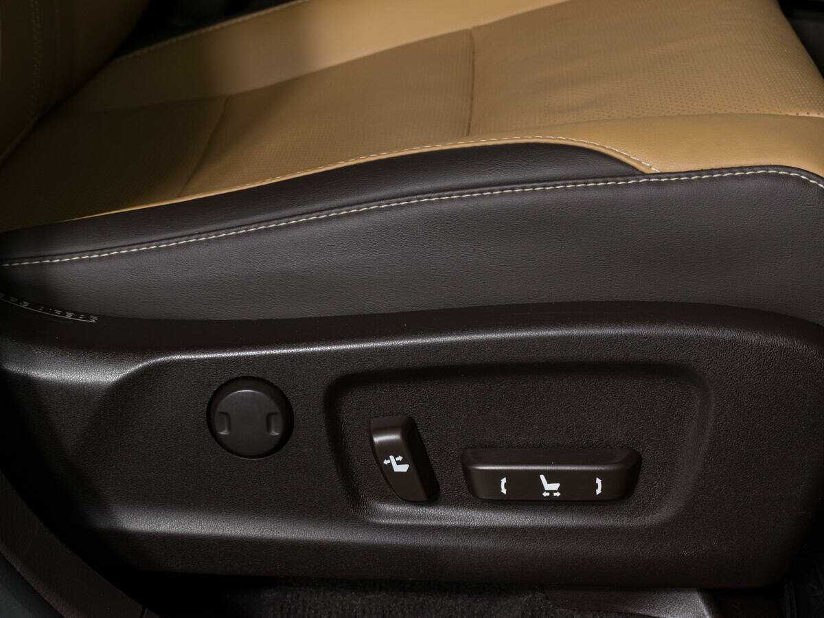 Lexus RX 200t, 2017 Фото №20