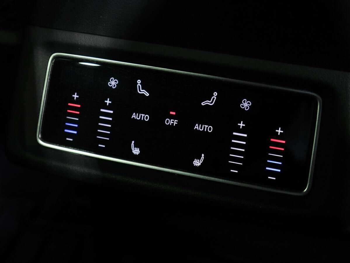 Audi e-tron 55, 2020 Фото №12