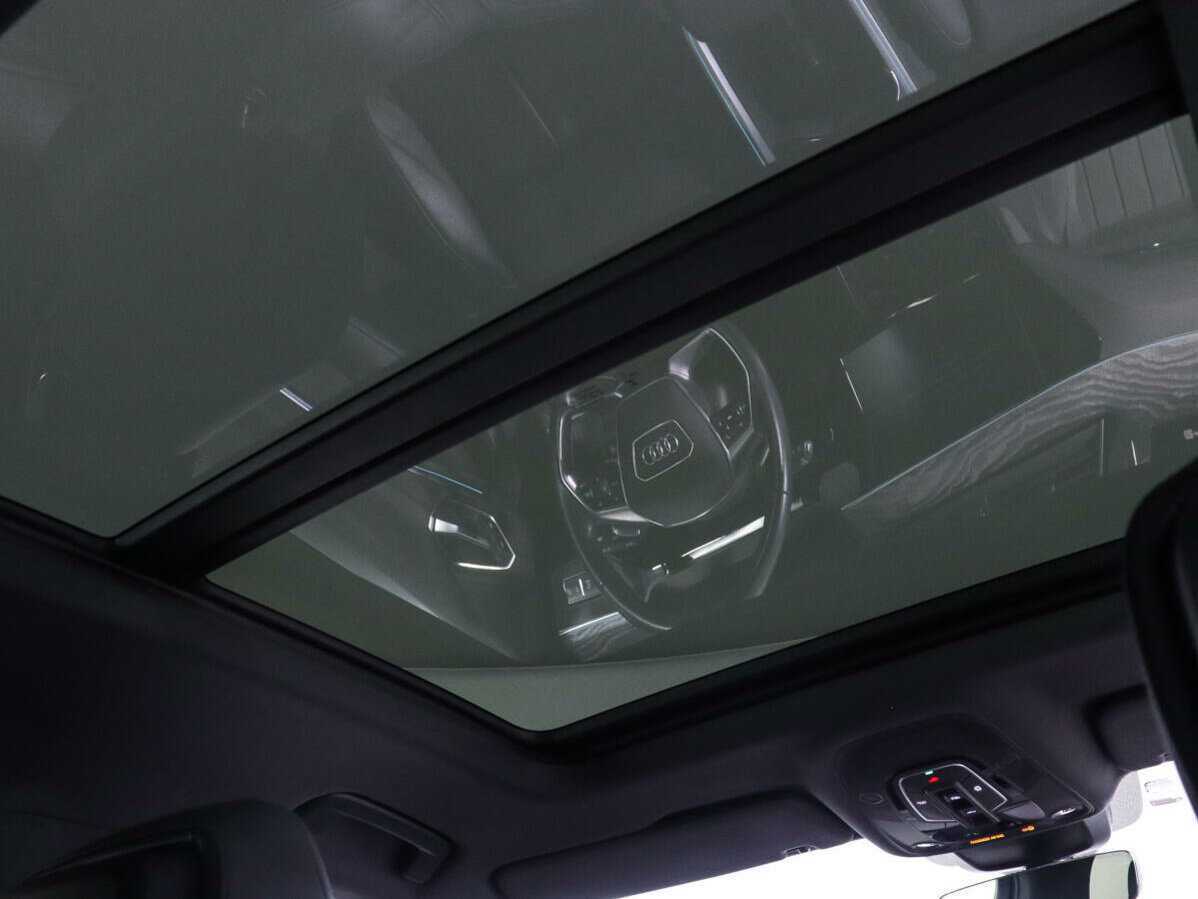 Audi e-tron 55, 2020 Фото №13