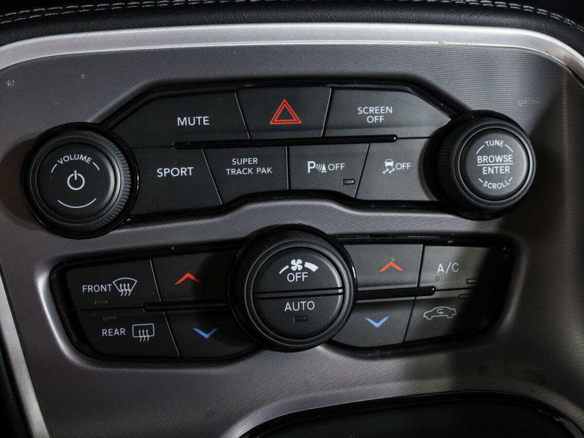 Dodge Challenger R__T, 2022 Фото №24