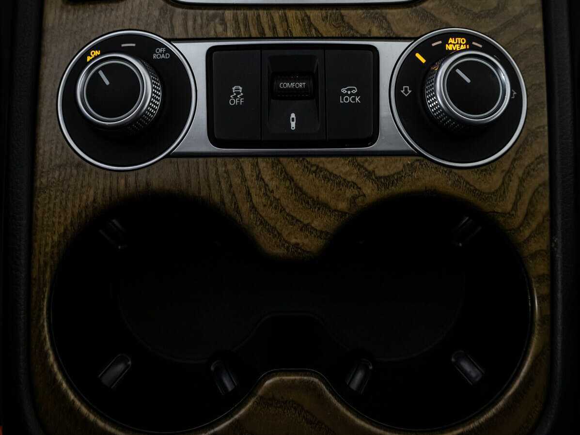 Volkswagen Touareg, 2015 Фото №16